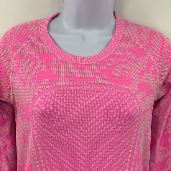 Lululemon Swiftly Tech Pink Color Change Long Sleeve Sz 6 - Picture 3 of 10